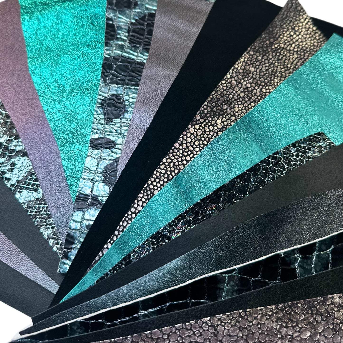Galaxy Shine Lambskin Scrap 80g / 200g  Pack 0.4–1.2mm//1-3oz